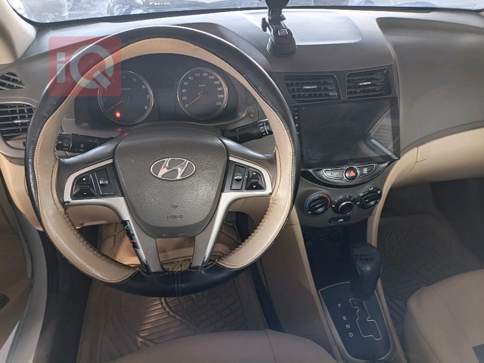 هیوندای ئەکسنت